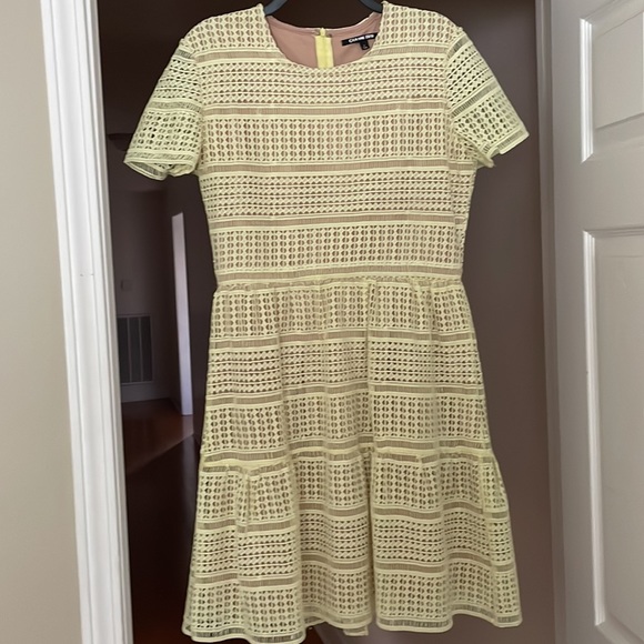Gianni Bini Buttercup Yellow Dress in large. - Picture 4 of 7